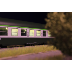 UIC B10 Roco - Réglette d’éclairage